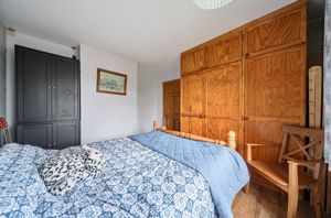 Photo 5- click for photo gallery